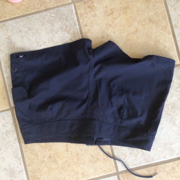 Jag shorts - Picture 3 of 3